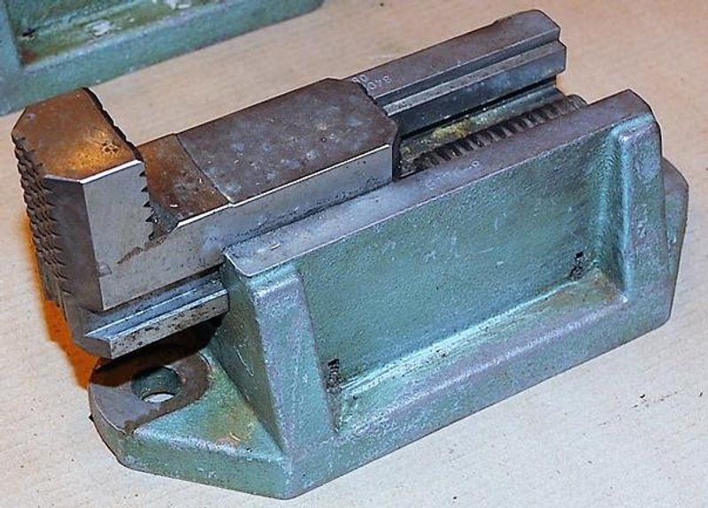 Chuck Jaws, (4), 12.25" Long, 5.5" Wide, 6.75" High, 3/4" Holes, Keyed, #30188