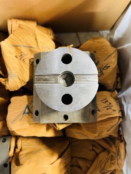 New, 45” Rohm Hydraulic Indexing Chuck with Hydraulic Power Unit