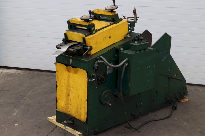 2000 LB X 10" ROWE COIL CRADLE STRAIGHTENER : STOCK #72708