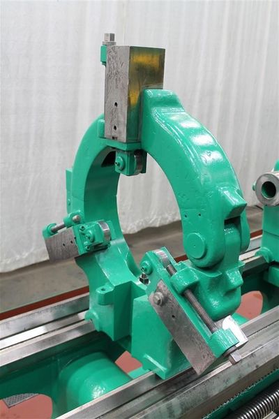 32" X 312" AMERICAN ENGINE LATHE: STOCK #61876
