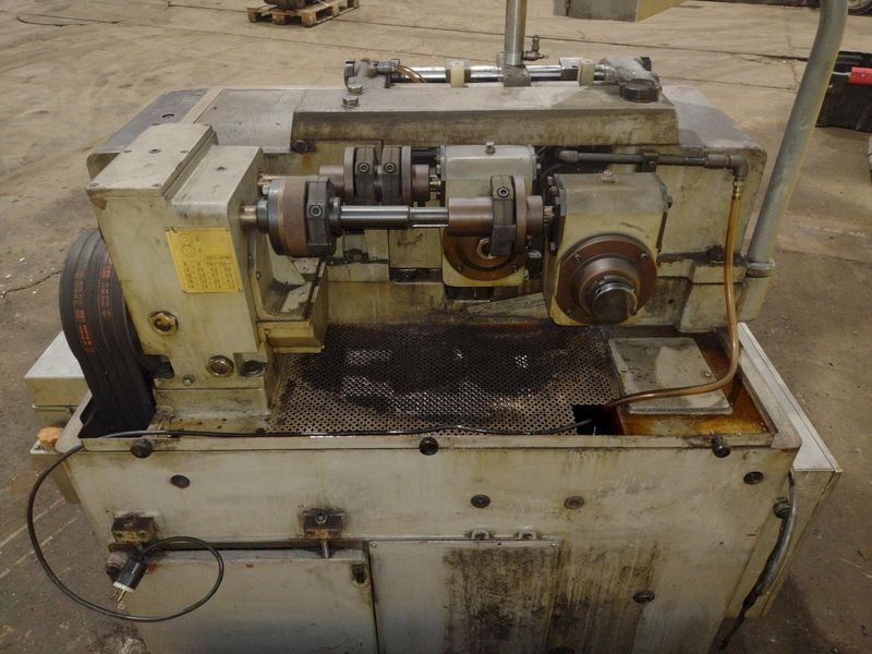 16 TON NISSEI MODEL #FA16 2-DIE INFEED THREAD ROLLER : STOCK #19733