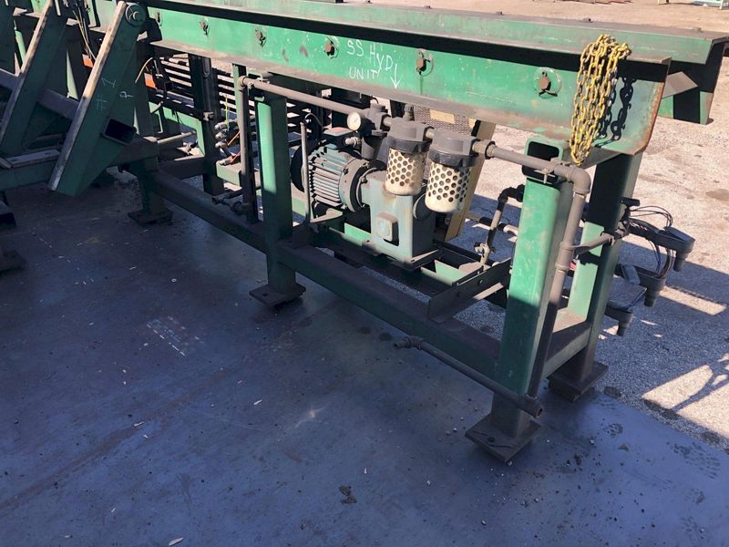 20' SUTTON POWERED INFEED & OUTFEED CONVEYORS / RACKS: STOCK #16743