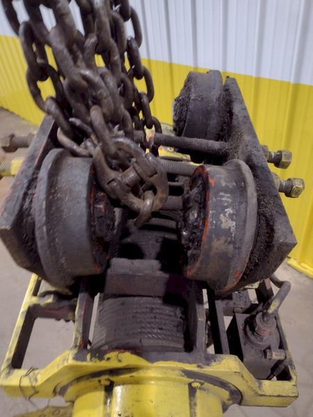 3,000 LB POWERED CABLE HOIST: STOCK #18896
