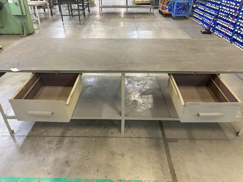 10′ L x 4′ W Heavy Duty Steel Metal Frame Table w/ drawers