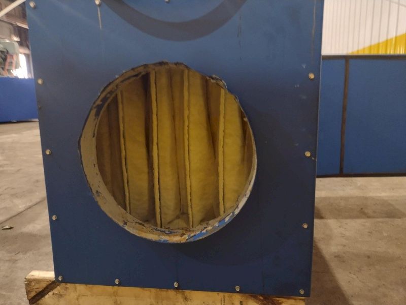 2500 CFM AIR KING MODEL #M-25DHE AIR FILTRATION UNIT W/ STAND: STOCK #23529