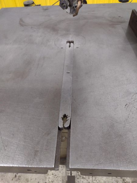 36" DOALL MODEL 3613-2 VERTICAL SAW: STOCK #21721