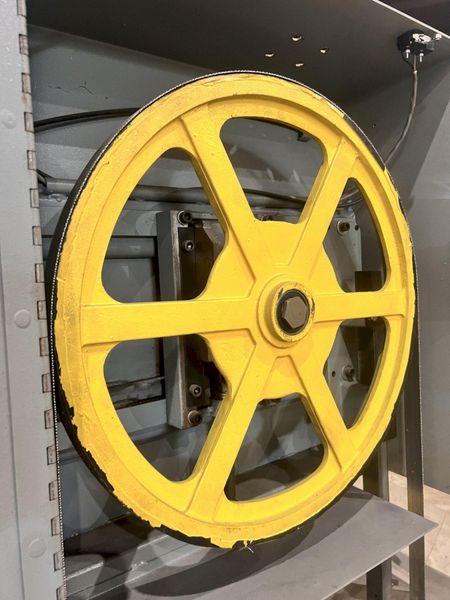 20" DAKE PARMA TRADEMASTER VERTICAL BANDSAW: STOCK #21091