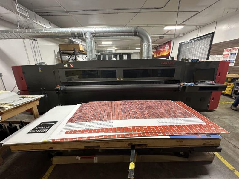 efi VUTEk GS 3250 126″ UV Hybrid Industrial Printer