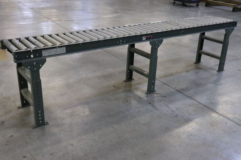 U-line H-3411 10′ Long 14″ Gravity Conveyor