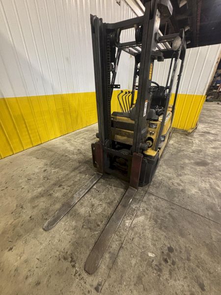 5,000 LBS CATERPILLAR MODEL #GC30K LP GAS FORKLIFT: STOCK #23033