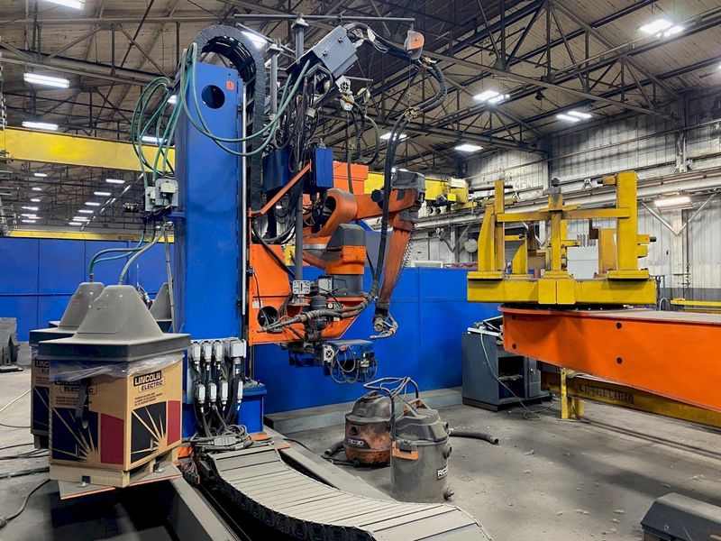 USED CLOOS HIGH PERFORMANCE DUAL STATION ROBOTIC WELDING CELL, Stock# 11012