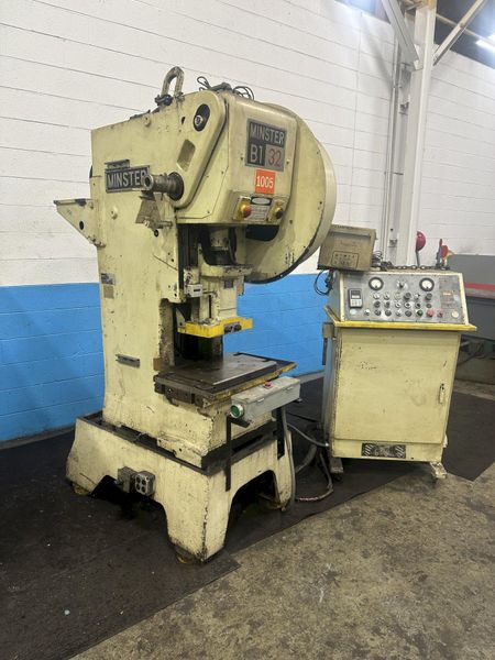 32 TON MINSTER GAP PRESS  MODEL 1B-1-32: STOCK #77513