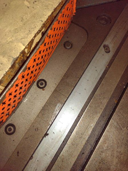 8" X 8" X 1/8" AMADA MODEL #CSW-220 DUAL HEAD CORNER NOTCHER & COPER: STOCK #10339