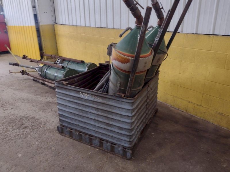 1.5 HP ARCO WAND MODEL #615DMH RECOVERY VACUUM UNIT: STOCK 18572
