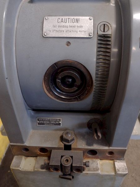 LEITZ OTICAL DIVIDING HEAD WITH TAILSTOCK, BED & STAND: STOCK 17369
