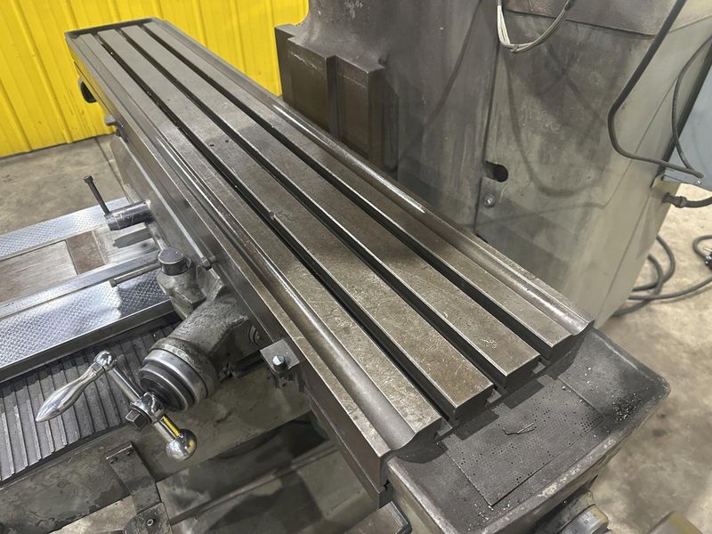 2 HP BRIDGEPORT SERIES II SPECIAL VERTICAL RAM TYPE KNEE MILL: STOCK #22466
