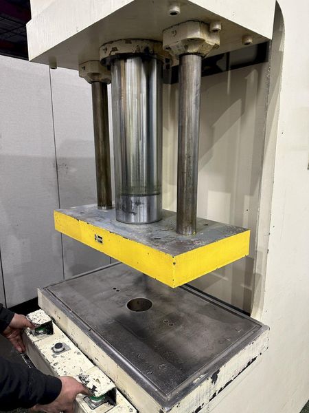75 TON GREENERD HYDRAULIC C FRAME PRESS: STOCK #77671