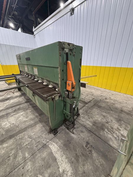 10' x 1/4" CINCINNATI MODEL #2H10 HYDRAULIC POWER SHEAR: STOCK #22535