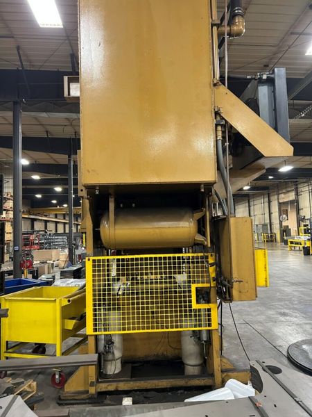 Standard Industrial 700 Ton Straight Side Press
