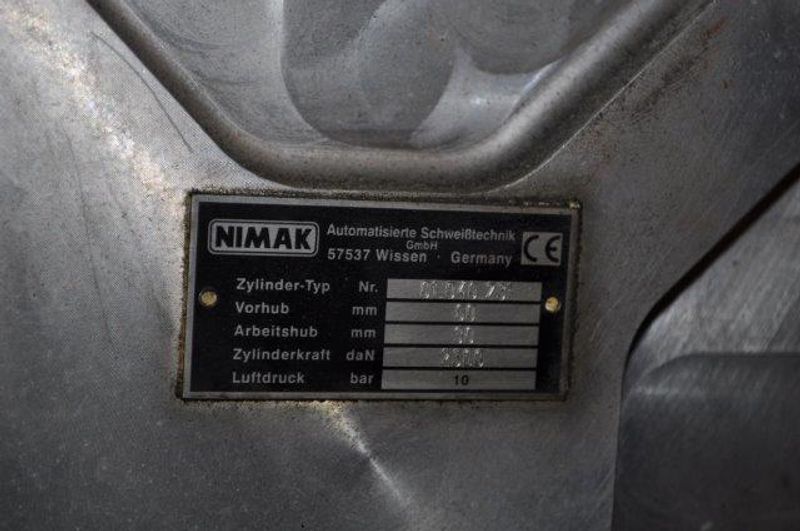 ARCWORLD YASKAWA MOTOMAN ROBOTIC SPOTWELDING CELL