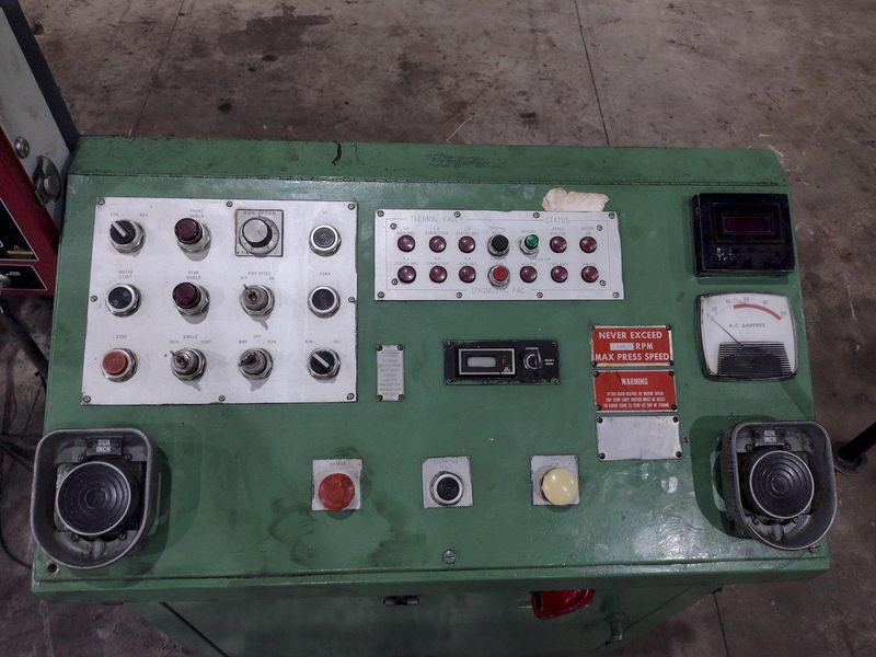 75 TON X 42" X 24" L&J MODEL #EM275 HIGH SPEED STRAIGHT SIDE STAMPING PRESS, 2.5" STROKE: STOCK