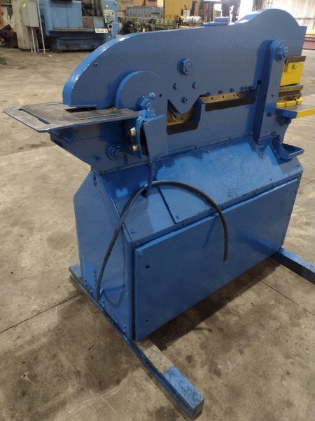 50 TON PIRANHA MODEL #P50 HYDRAULIC IRONWORKER: STOCK #23214