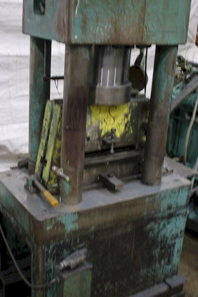 10' X 10' PEDDINGHAUS 4 POST HYDRAULIC ANGLE SHEAR: STOCK #73302