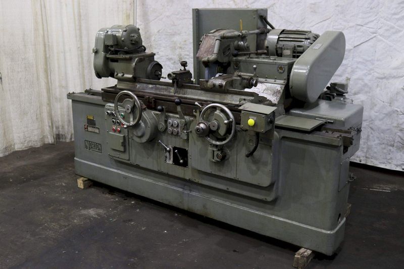 6" X 30" NORTON O.D. PLAIN  CYLINDRICAL GRINDER: STOCK #73438