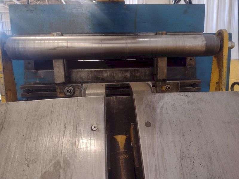 31" x .090" DIMECO MODEL #1676EVV 7 ROLL POWERED STRIP STRAIGHTENER WITH PEELER ARM: STOCK 17225