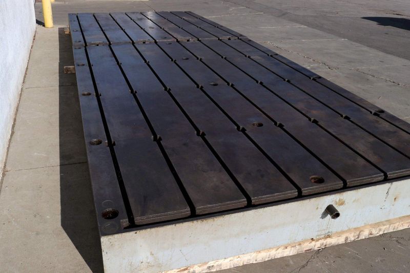 8' X 21' X 12"  LAKESHORE T SLOTTED FLOOR PLATE: STOCK #73514