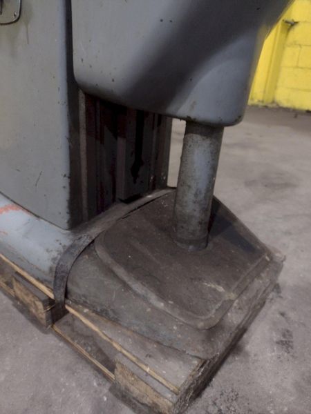 PINES CHAMFER END FORMER MACHINE: STOCK #20035