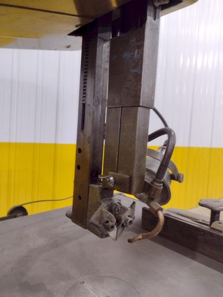 36" DOALL MODEL 3613-2 VERTICAL SAW: STOCK #21721
