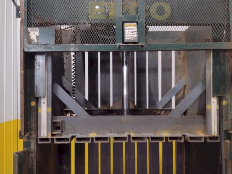 48" X 48" X 24" EPCO VERTICAL HYDRAULIC BALER: STOCK #22919