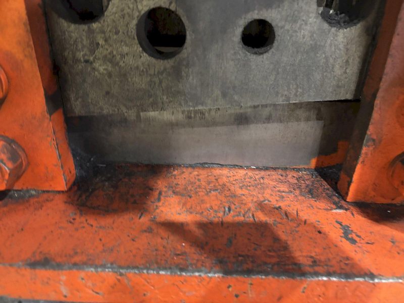 95 TON IRON CRAFTER MODEL 95-95 HMW HYDRAULIC IRON WORKER: STOCK #23333