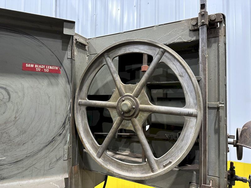 24" GROB MODEL 4V-24 VERTICAL BAND SAW: STOCK #18663