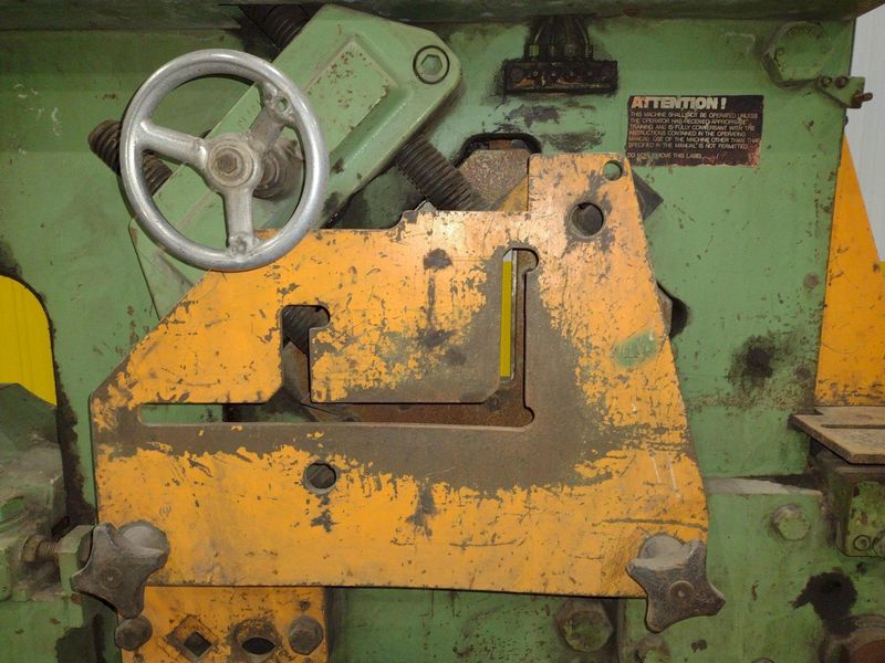 110 TON PEDDINGHAUS "PEDDIWORKER" 1100G HYDRAULIC IRONWORKER: STOCK #22724