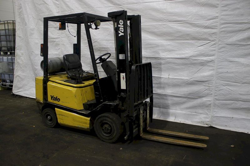 4,000 LBS YALE PROPANE FORKLIFT: STOCK #75781