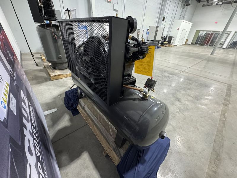 Schulz 15120HW60X-3 15 HP Piston Air Compressor (New)