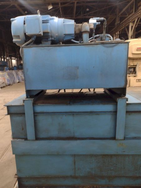 30" X 40" KMF MODEL 3040L CLOSED END HYDRAULIC HORIZONTAL BALER: STOCK #17911