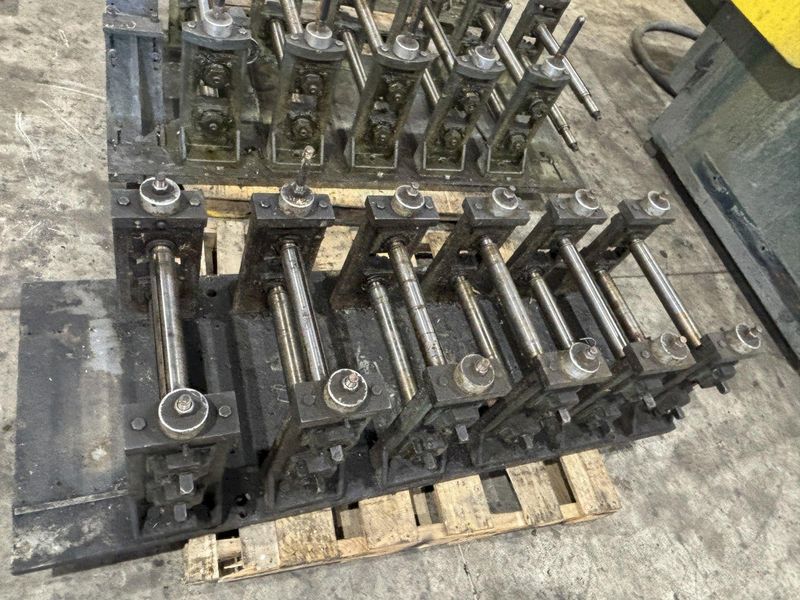 6 STAND X 2" YODER MODEL Q-150 U JOINT DRIVE RAFTED ROLLFORMER, W/ 7 RAFTS & 42  STANDS: STOCK #