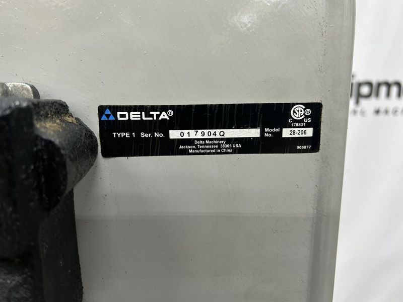 Delta 28-206 14″ Vertical Band Saw