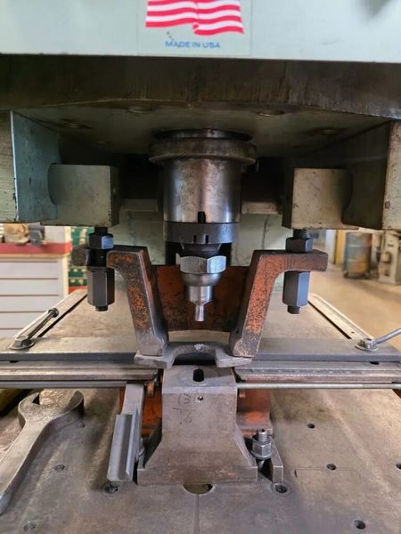 Piranha PII-140 140 Ton Hydraulic Ironworker