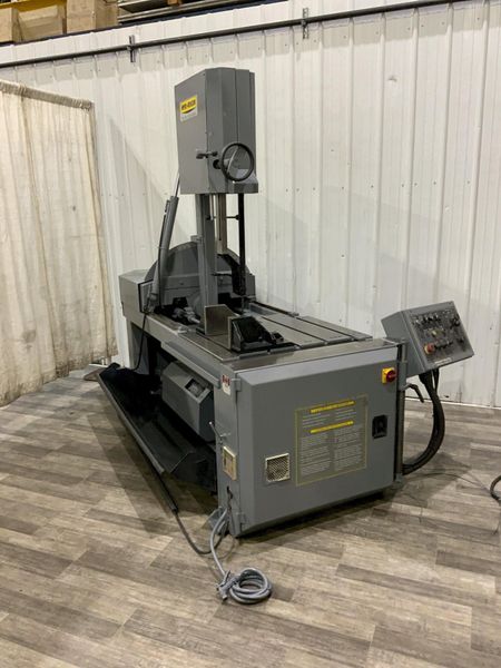 18" X 22" HYDMECH  MODEL # VW-18 MITERING VERTICAL BAND SAW: STOCK #78584