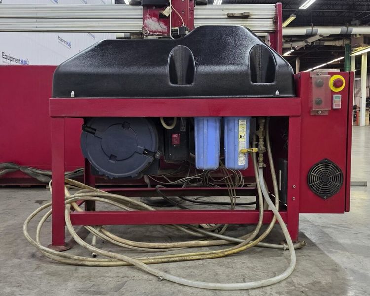 Maxiem 2030 6′ 7″ x 10′ CNC Waterjet
