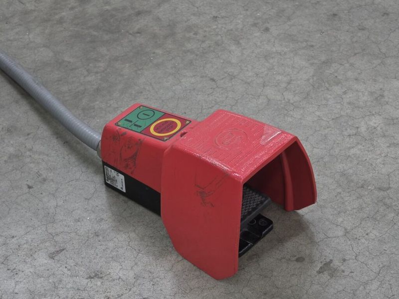 Schechtl SMT 310/BV 10′ x 16 Gauge Electro-Mechanical Shear – Serial #: MT12013