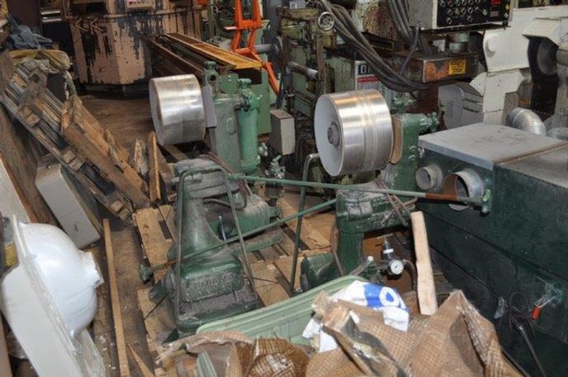 Hammond 10 HP Double End Polishing & Buffing Lathe