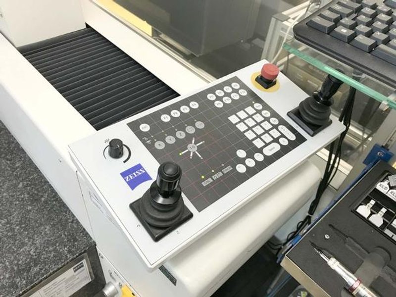 Zeiss Spectrum 700 Coordinate Measuring Machine CMM, 27.5" X 27.5" X 22.8"