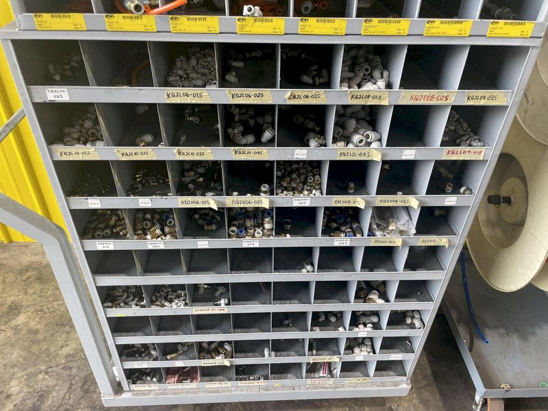 SMC MODEL #KQ2 ONE TOUCH FITTINGS FOR POLYURETHANE TUBING TOOLING & ACCESSORIES CABINETS: STOCK
