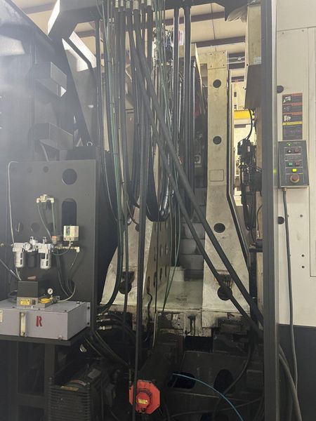 Hyundai Wia #KH1000, CNC horizontal machining center, 82.6" X, 53.1" Y, 55.1" Z, 8000 RPM, 35 HP