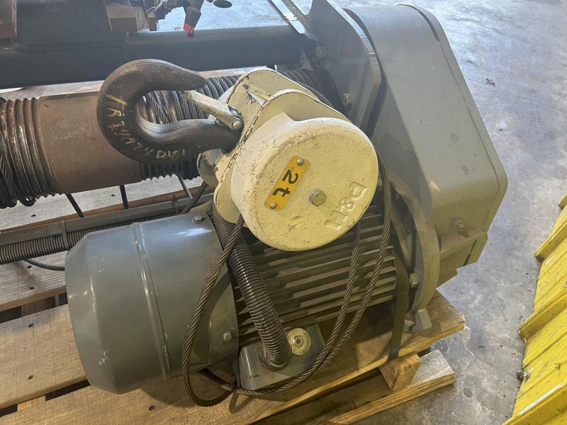 2 TON P&H "HEVI-LIFT SERIES M" POWERED CABLE HOIST WITH POWER TROLLEY: STOCK #17098